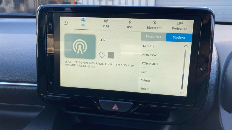 Toyota Yaris 1.5 Hybrid Design 5dr CVT Hybrid Hatchback